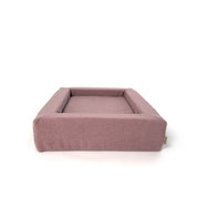 Rapsu Bed, sävy Blush, sivuprofiilissa – koko L